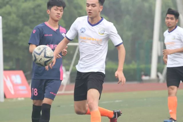 中超重燃战火 申花赛程艰难 一个个问号将被拉直
